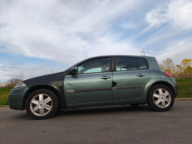 Renault Megane, снимка 9 - Автомобили и джипове - 52473407