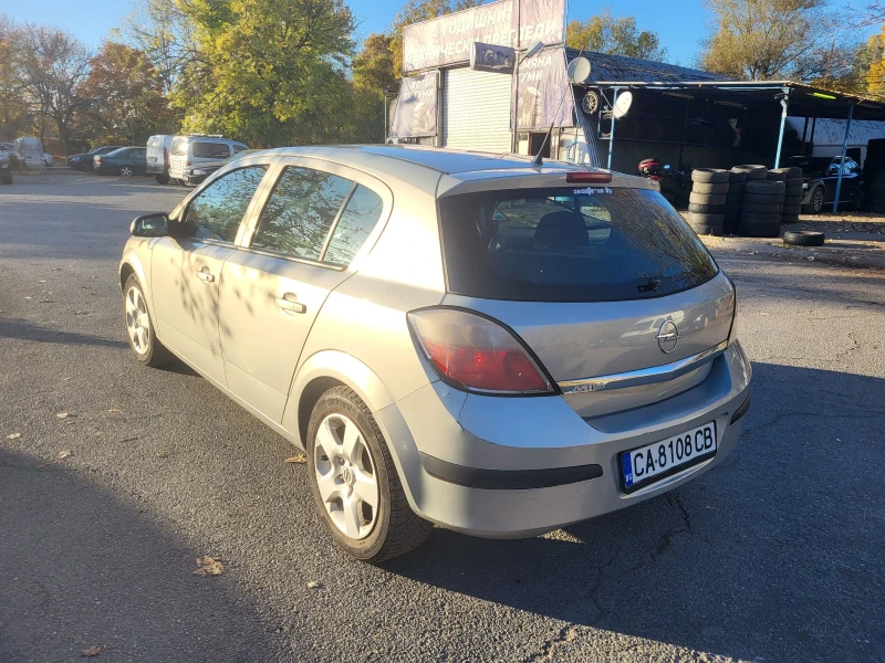 Opel Astra H, снимка 5 - Автомобили и джипове - 52268771