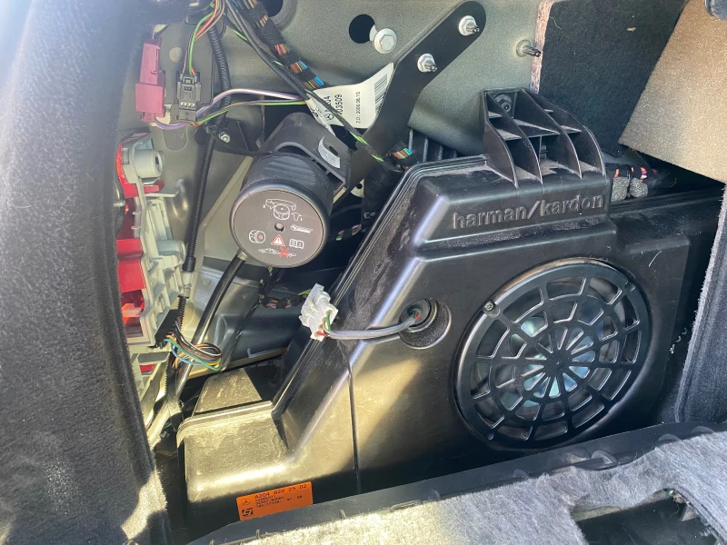 Mercedes-Benz C 320 320AMG, снимка 16 - Автомобили и джипове - 52668277