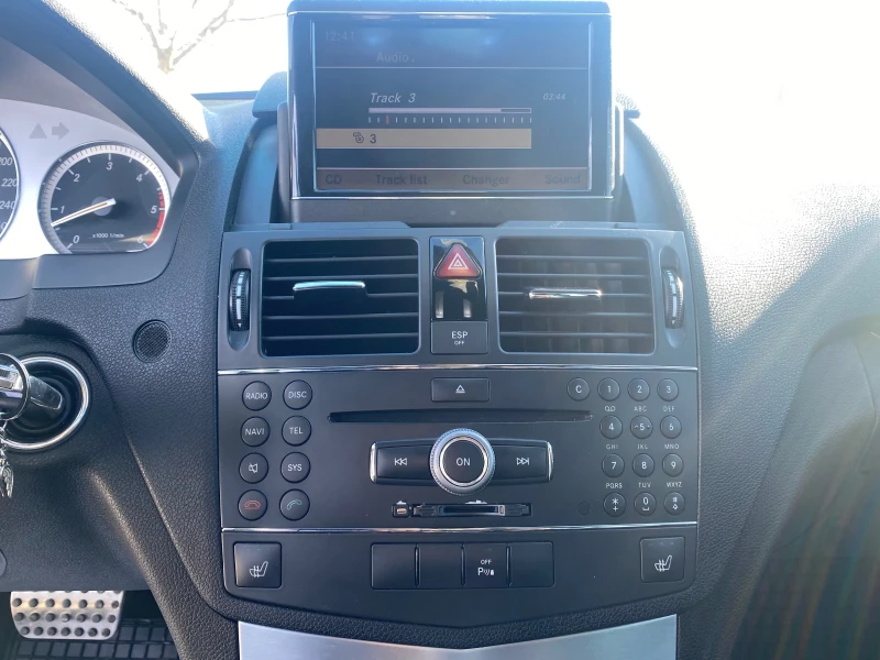 Mercedes-Benz C 320 320AMG, снимка 10 - Автомобили и джипове - 52668277