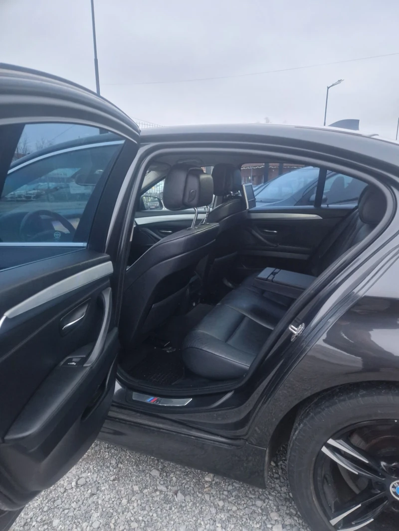 BMW 520 D M-technik, снимка 17 - Автомобили и джипове - 52696689