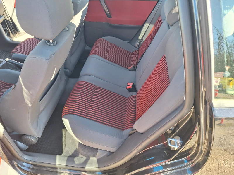 VW Polo 1.4i, снимка 14 - Автомобили и джипове - 52792234