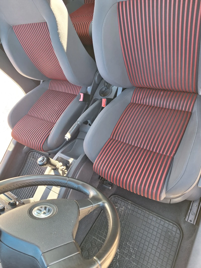 VW Polo 1.4i, снимка 15 - Автомобили и джипове - 52792234