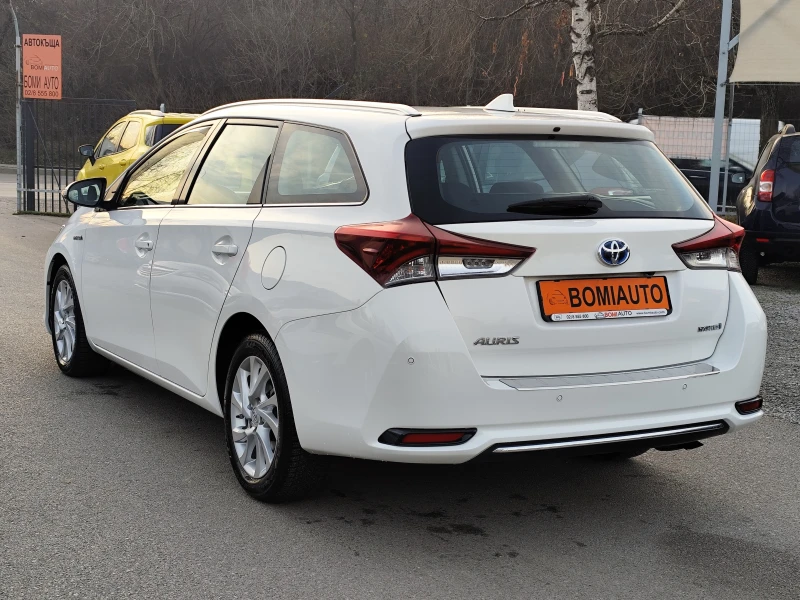Toyota Auris 1.8* HYBRID* EURO6C* АВТОМАТИК* LED* NAVI* КАМЕРА, снимка 6 - Автомобили и джипове - 52845034