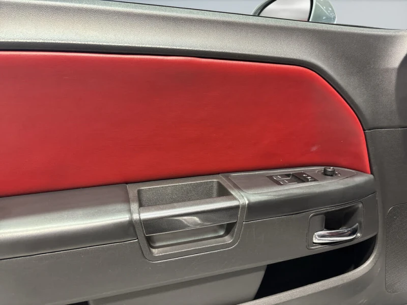 Dodge Challenger SXT* RWD* АвтоКредит* (ЦЕНА ДО БГ), снимка 15 - Автомобили и джипове - 53181242