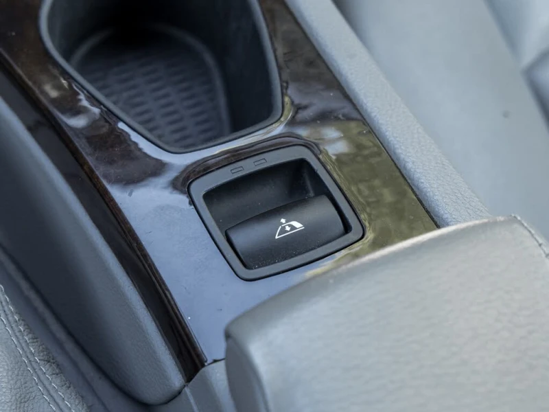 BMW 328 Convertible RWD* АвтоКредит* (Цена до БГ) , снимка 13 - Автомобили и джипове - 53403008