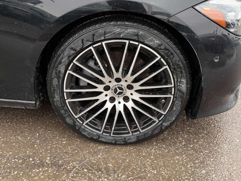 Mercedes-Benz C 300 CARFAX, снимка 7 - Автомобили и джипове - 53530827