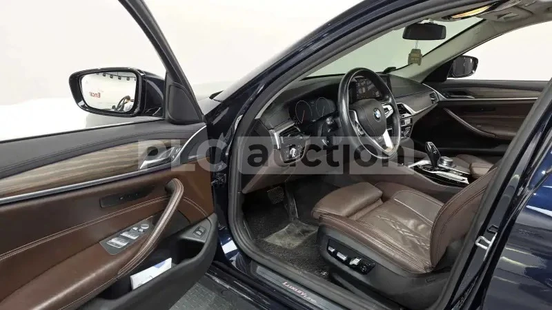 BMW 530 ШИБИДАХ/ЦЕНА ДО БЪЛГАРИЯ, снимка 5 - Автомобили и джипове - 54997235