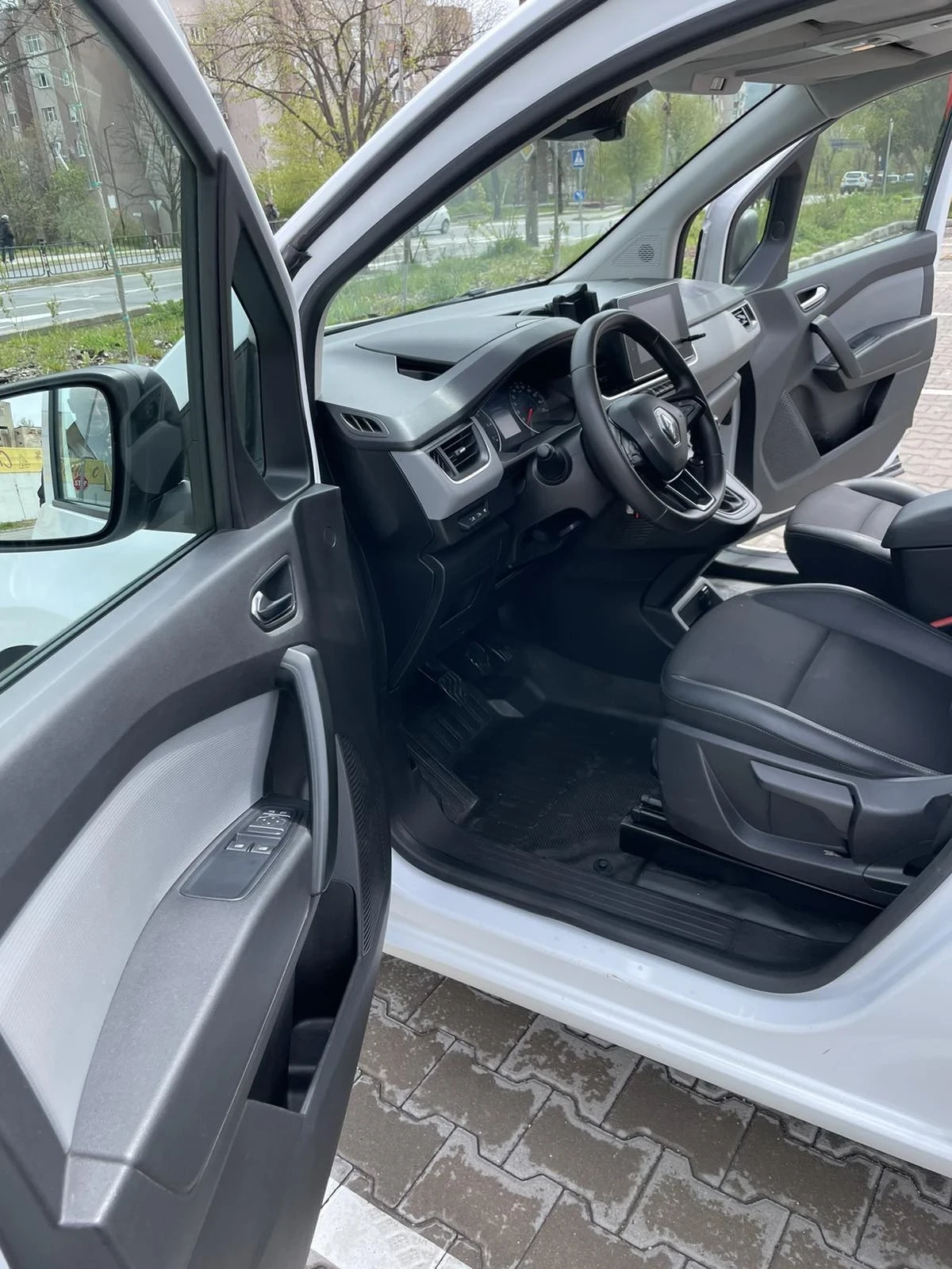 Renault Kangoo  - изображение 10