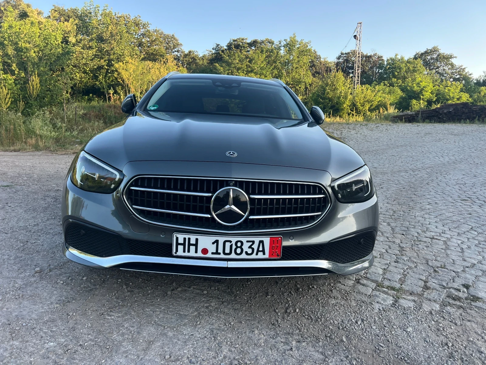 Mercedes-Benz E 300 Mercedes E 300 de 4-Matic AMG LINE - изображение 2