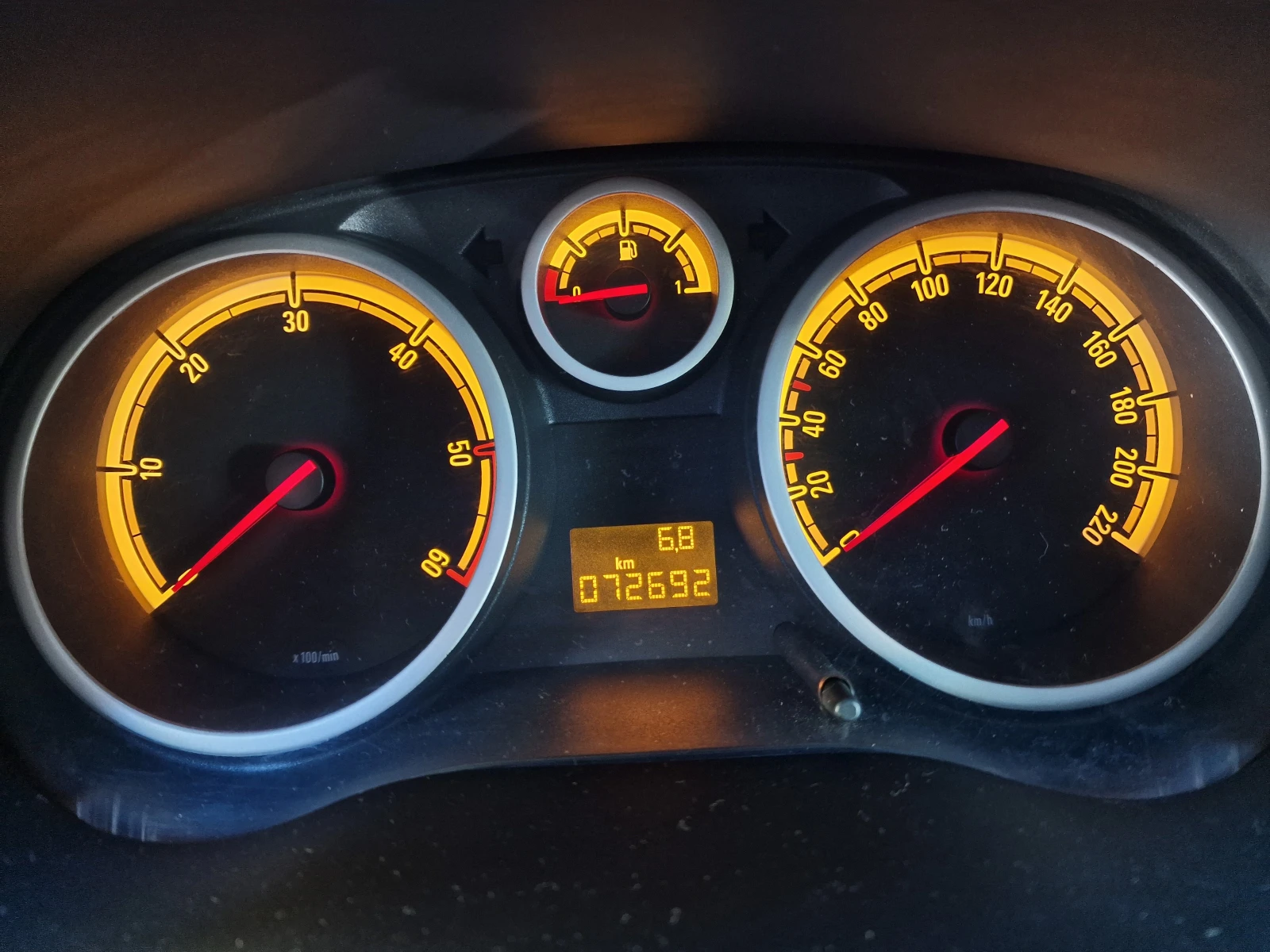 Opel Corsa 1.3 CDTI - изображение 10