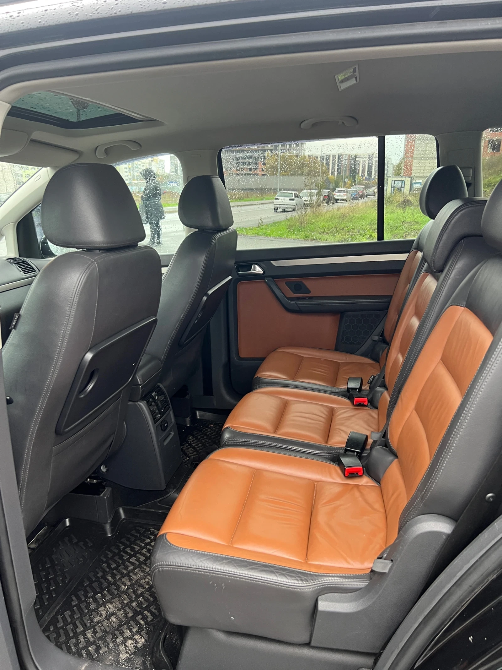 VW Touran 2.0 170 - изображение 10