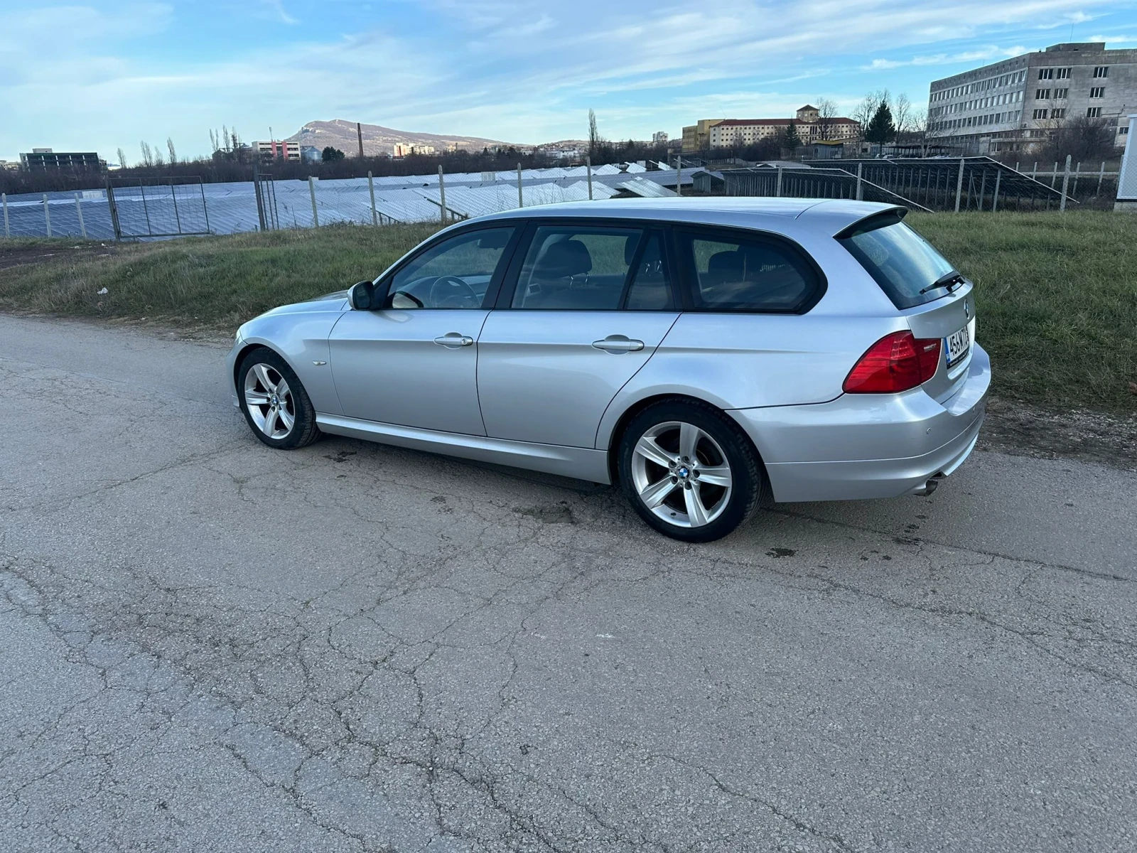 BMW 318 Евро-5 - изображение 6