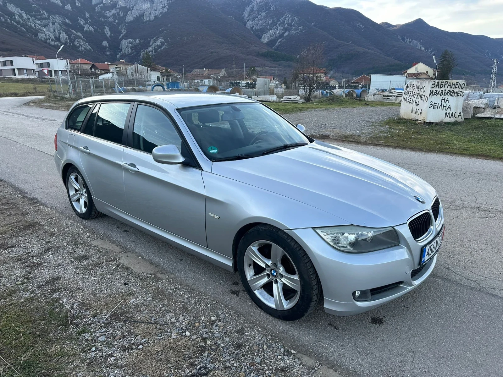 BMW 318 Евро-5 - изображение 2