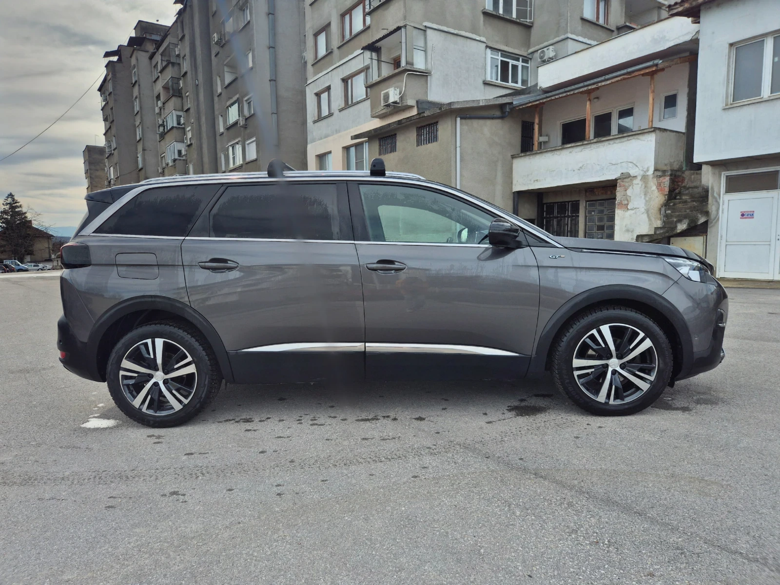 Peugeot 5008 GT 2.0 e-HDI 180 EAT8 E6.2 - изображение 5