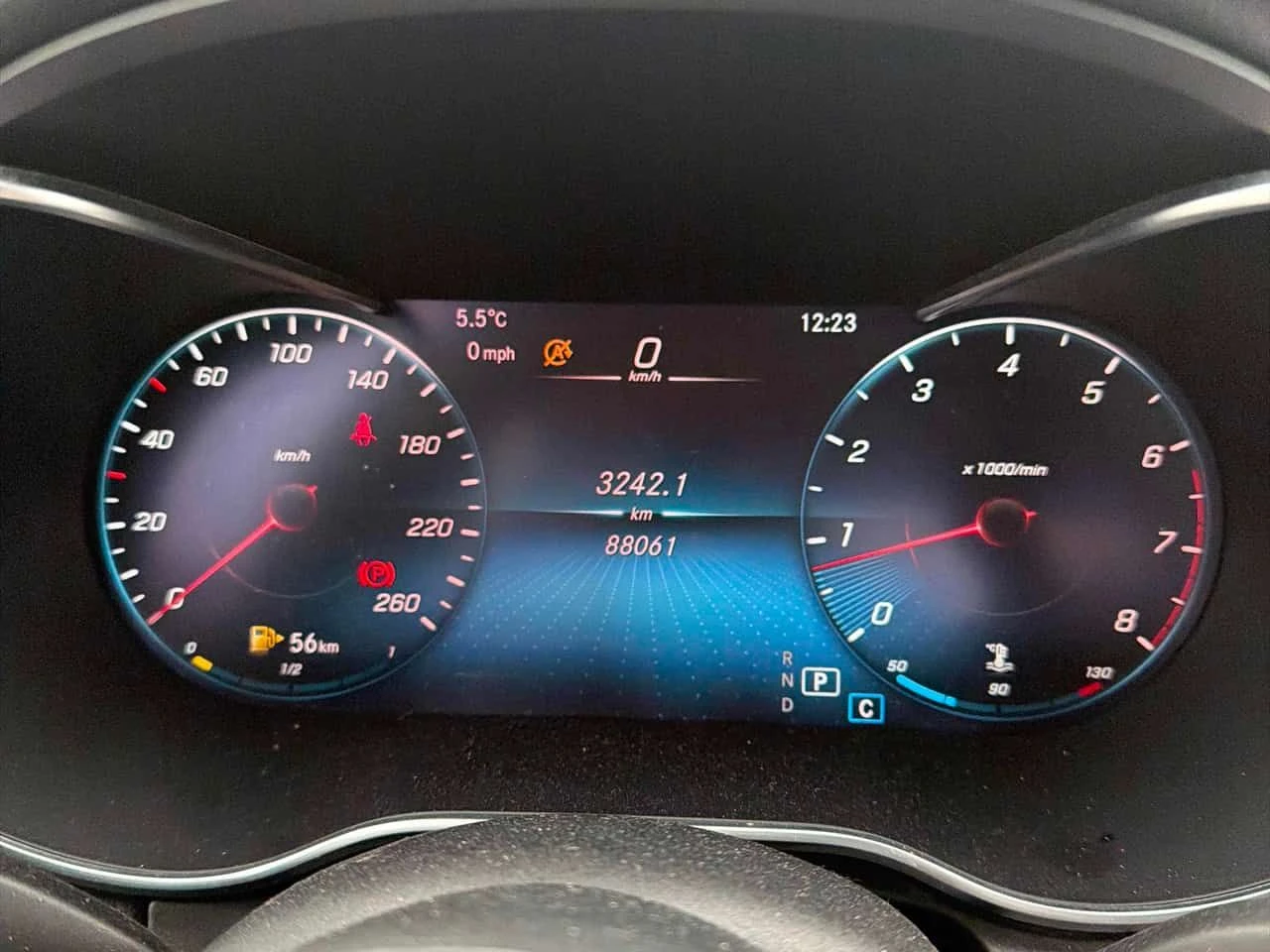 Mercedes-Benz C 300 * АВТО КРЕДИТ* ЦЕНА ДО БГ * СЕРВИЗНА ИСТОРИЯ *  - изображение 10