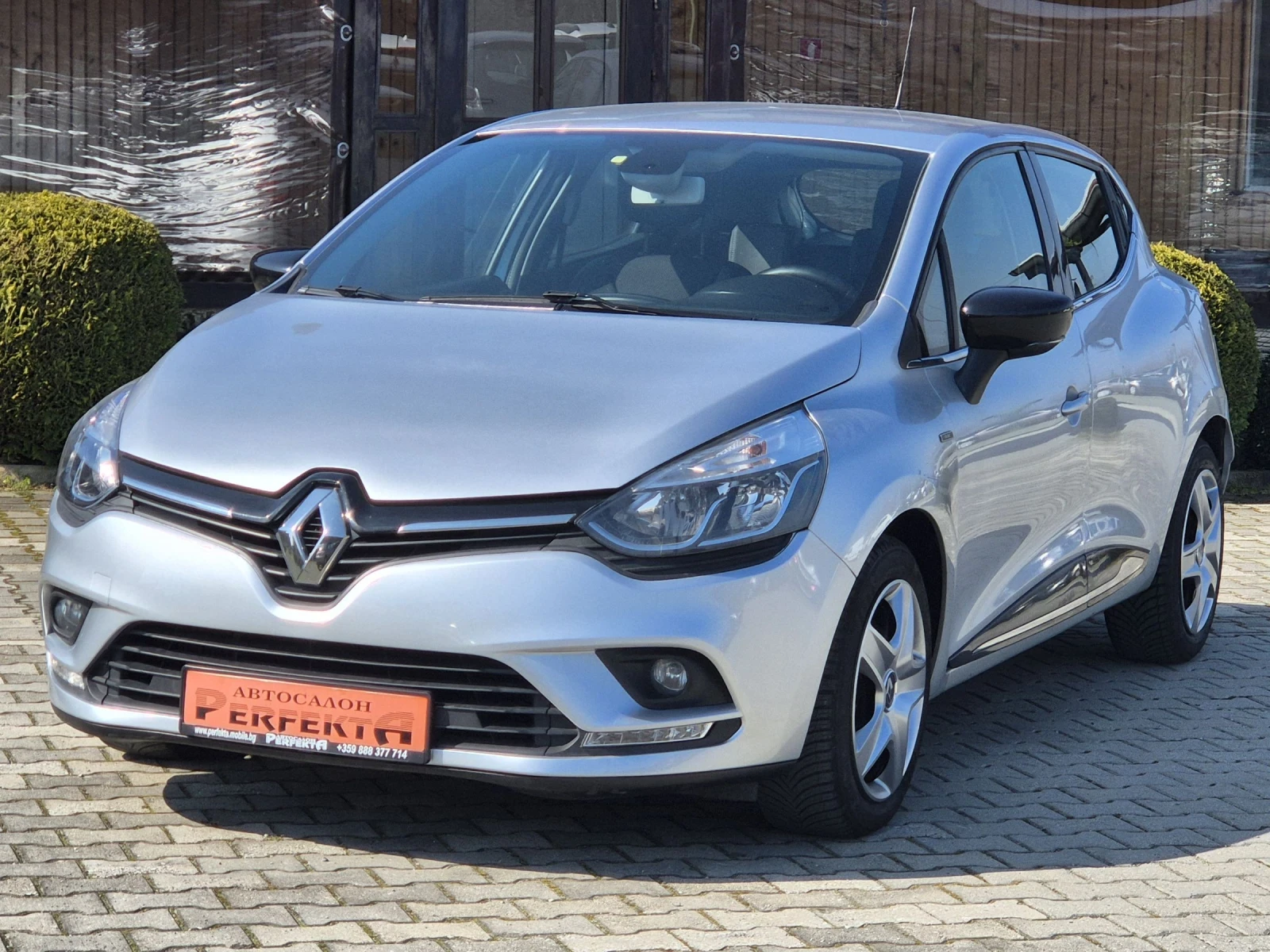 Renault Clio 1.5 dci 90к.с., снимка 2 - Автомобили и джипове - 53736312