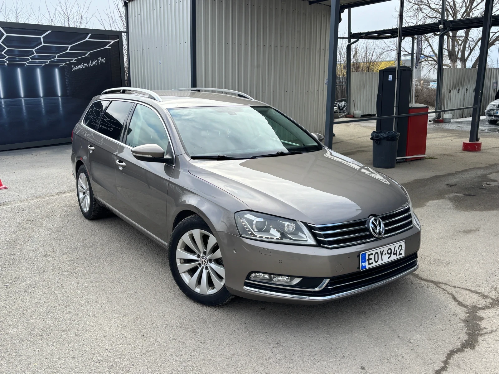 VW Passat 2.0TDI, снимка 4 - Автомобили и джипове - 53836058