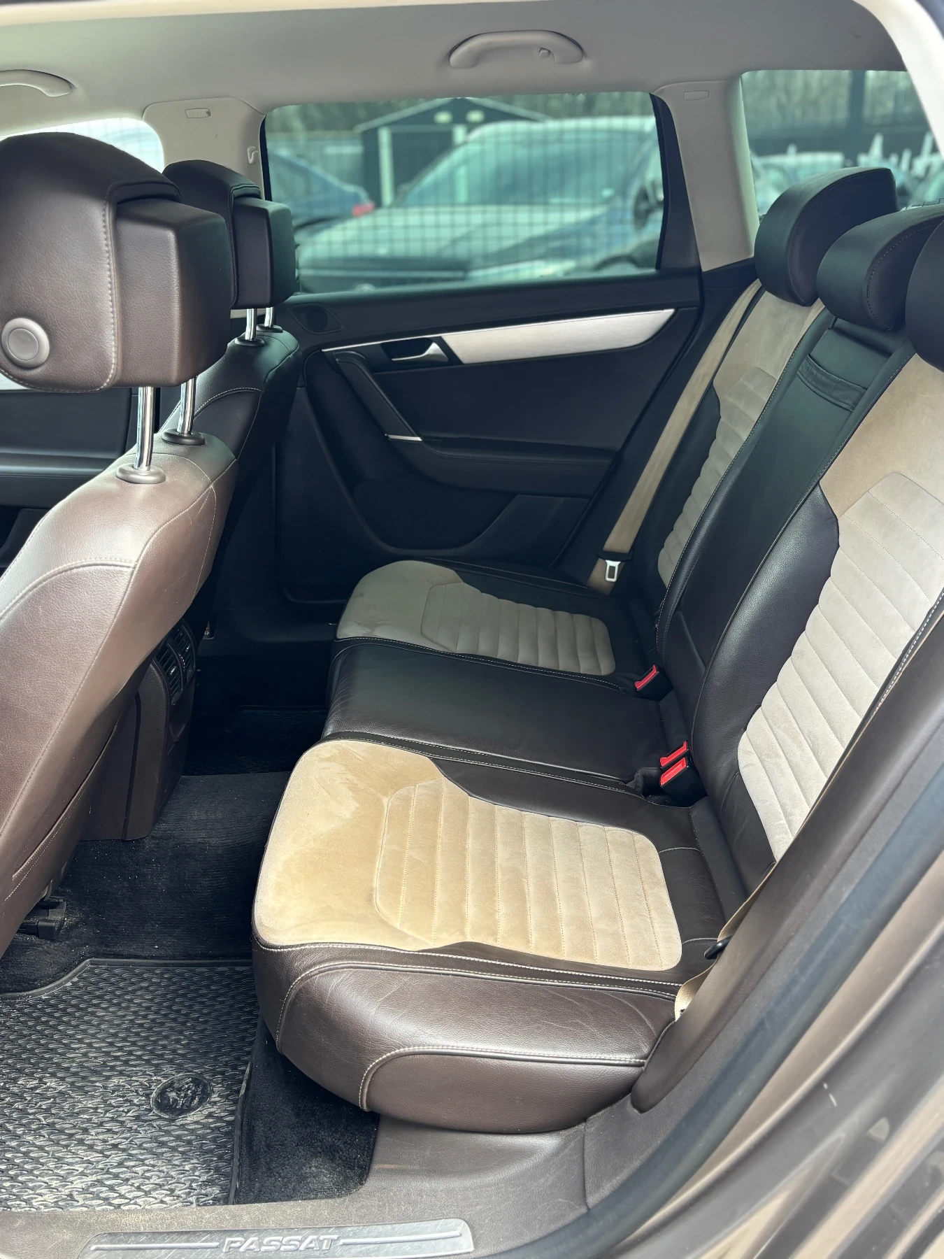 VW Passat 2.0TDI, снимка 9 - Автомобили и джипове - 53836058