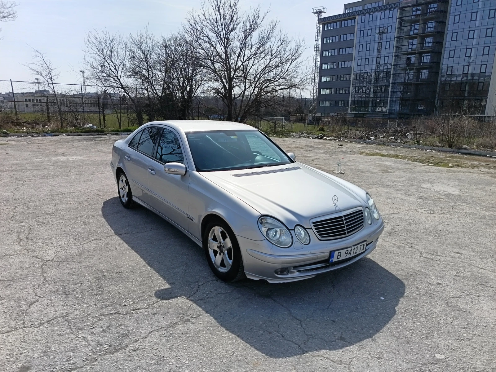Mercedes-Benz E 270 AVANTGARDE E-270 , снимка 2 - Автомобили и джипове - 53877868