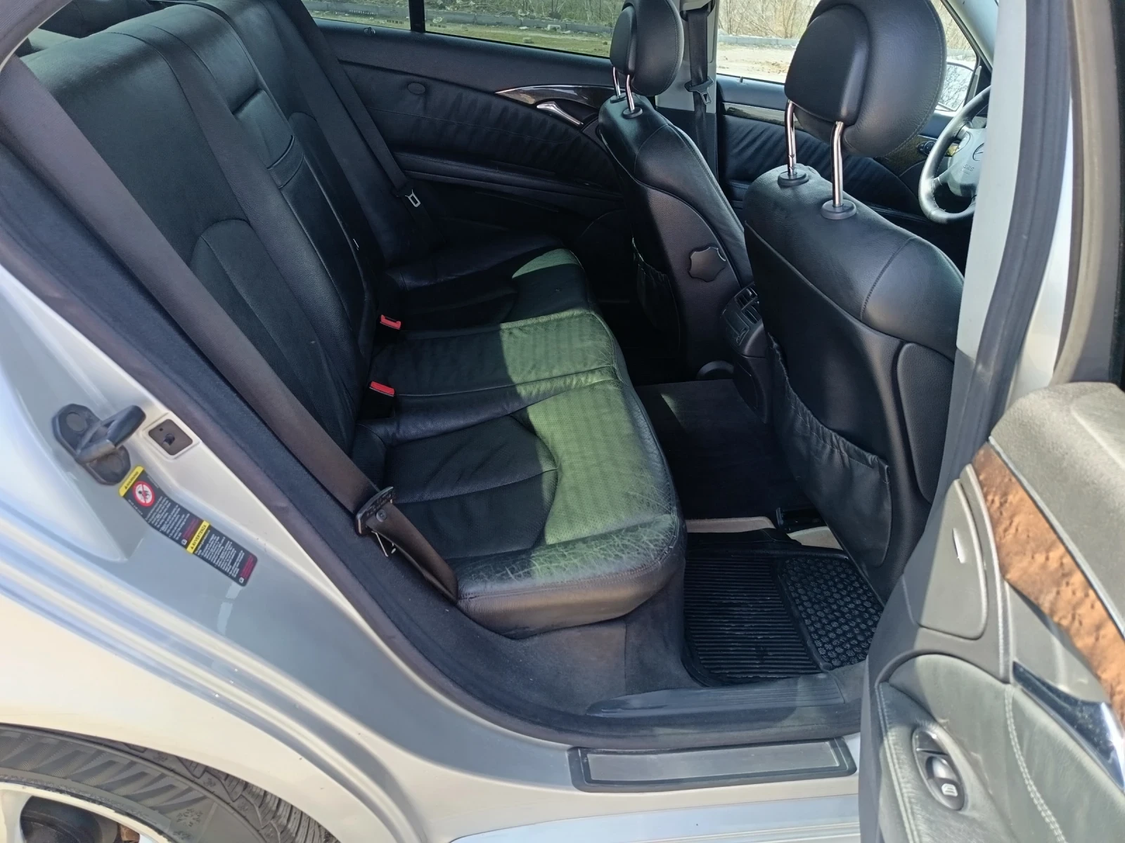 Mercedes-Benz E 270 AVANTGARDE E-270 , снимка 11 - Автомобили и джипове - 53877868