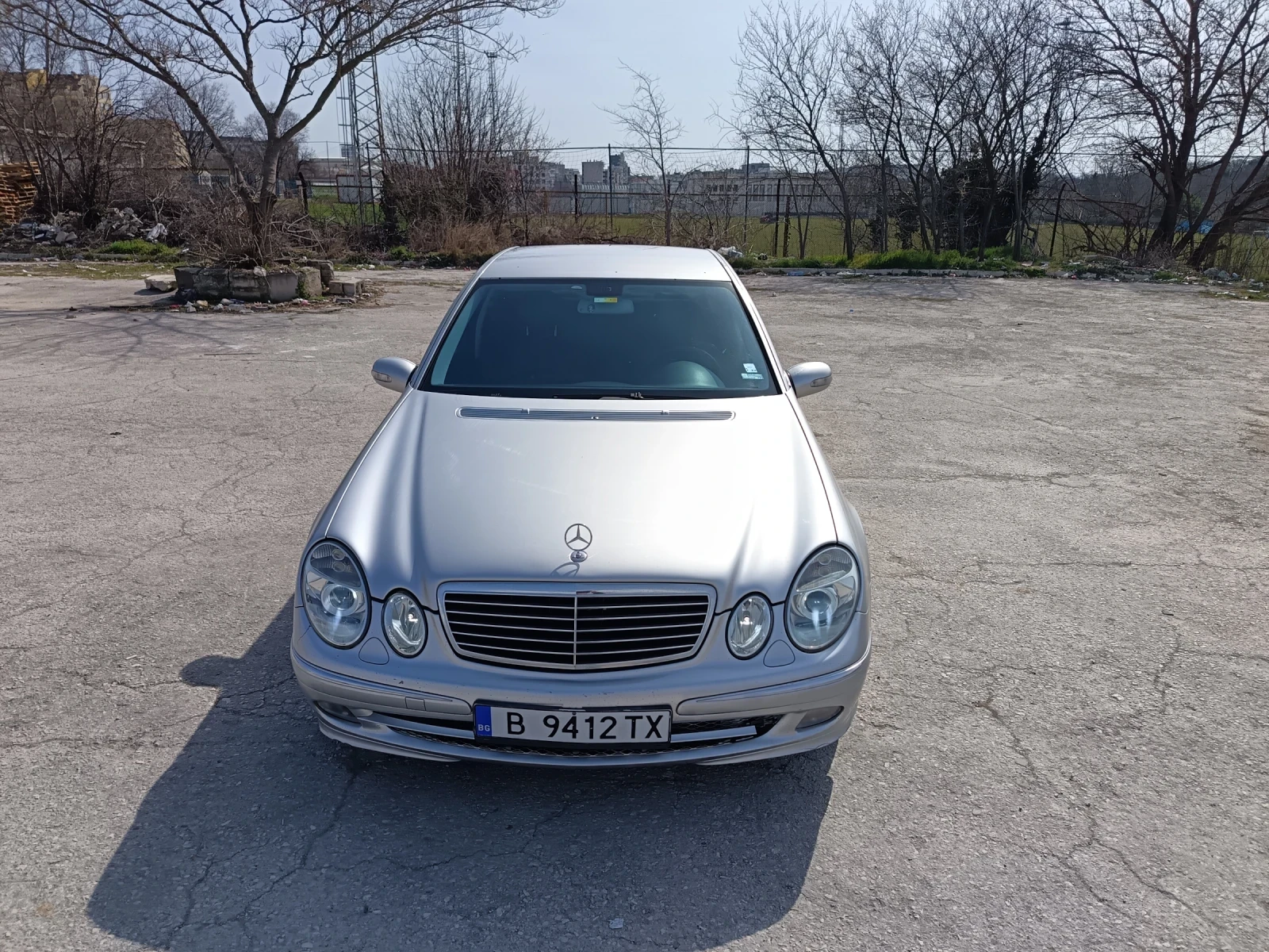 Mercedes-Benz E 270 AVANTGARDE E-270 , снимка 17 - Автомобили и джипове - 53877868