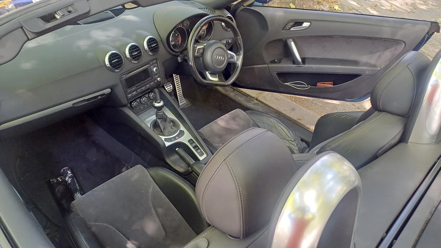 Audi Tt КАБРИО/РЕМАП 250к.с., снимка 9 - Автомобили и джипове - 53959562