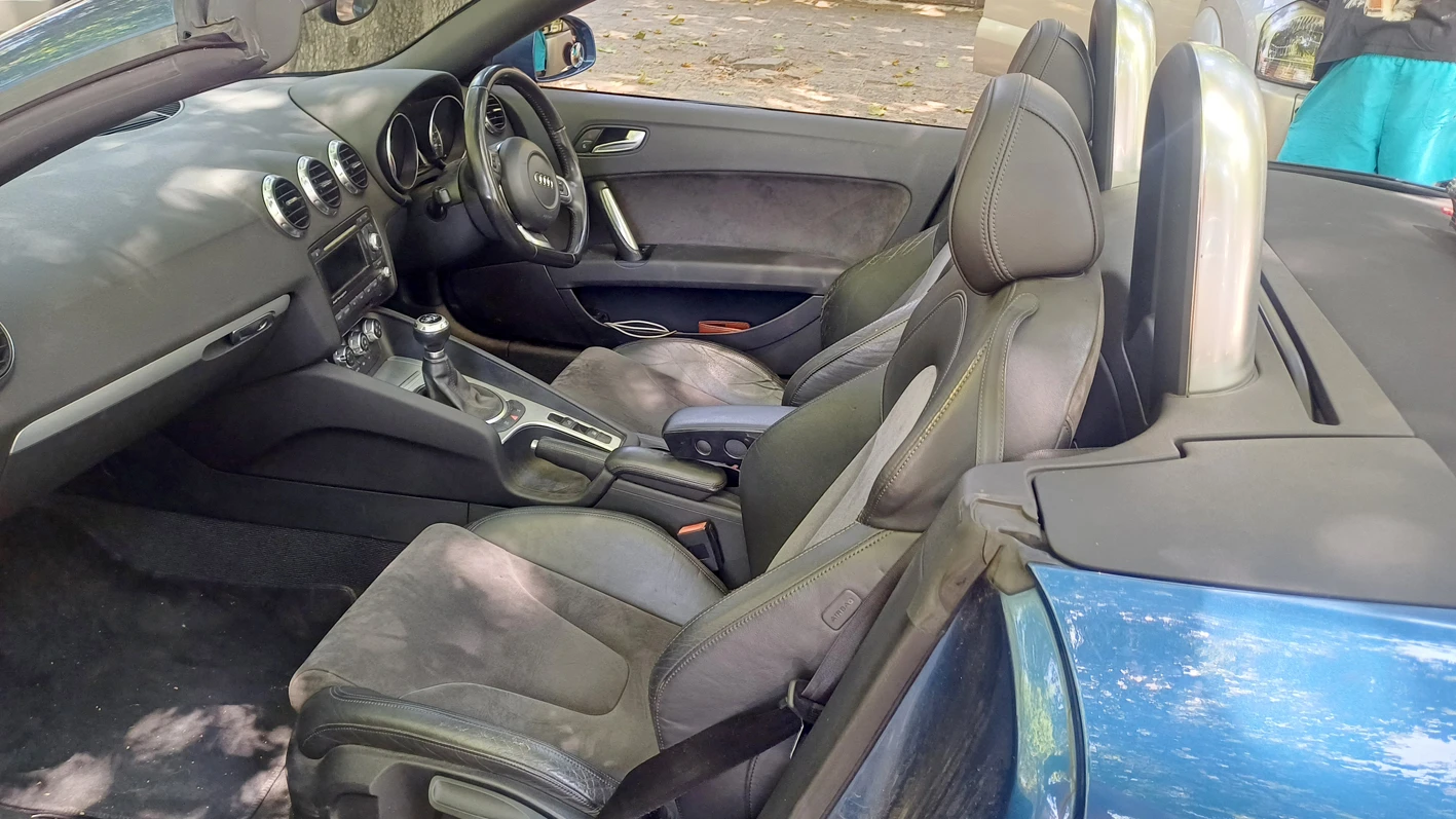 Audi Tt КАБРИО/РЕМАП 250к.с., снимка 15 - Автомобили и джипове - 53959562