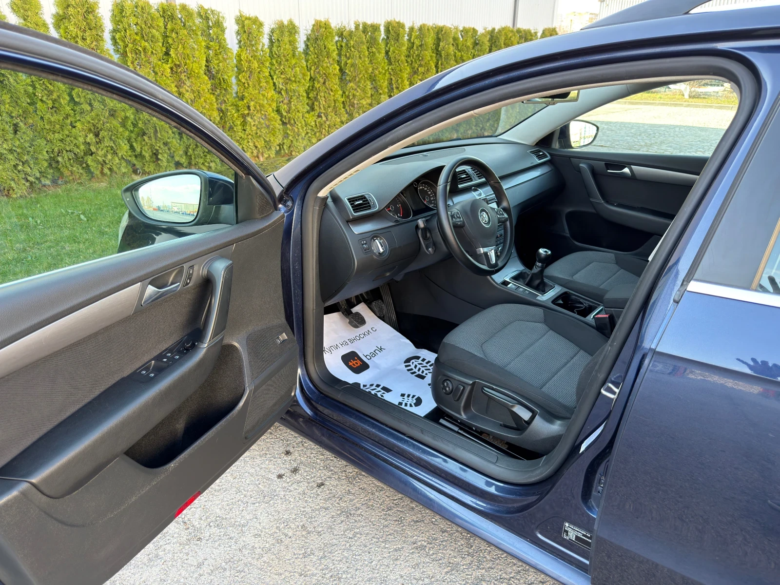 VW Passat 2.0tdi 140k.c* Navi* Face* Подгрев* ЛИЗИНГ* , снимка 9 - Автомобили и джипове - 53982072