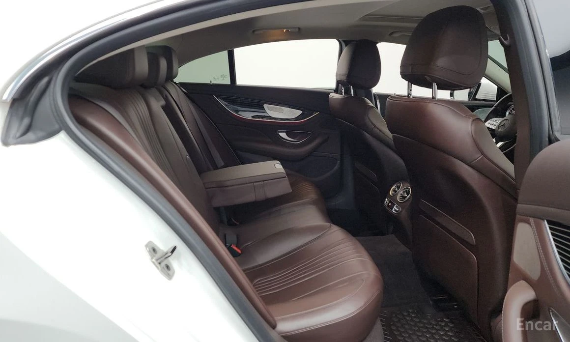 Mercedes-Benz CLS 450 * 4MATIC* AMG LINE* BURMESTER* КОЖА* ПОДГРЕВ* ШИБИ, снимка 11 - Автомобили и джипове - 54019545