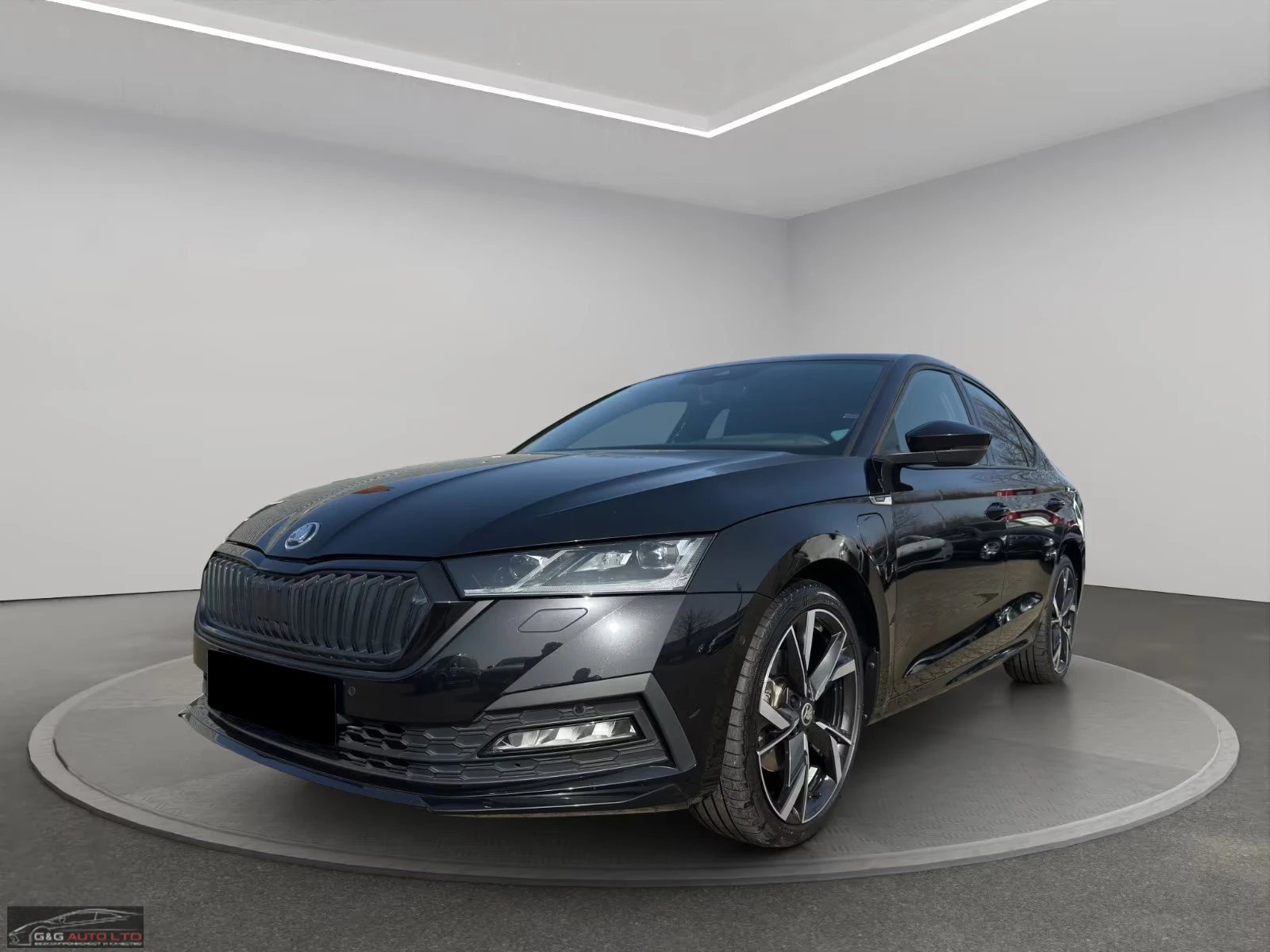 Skoda Octavia 1.4PHEV/204HP/SPORT-LINE/MATRIX/CAM/HUD/ACC/124q | Auto.bg — изображение 1