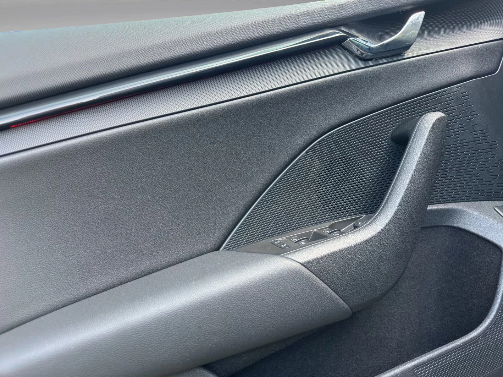 Skoda Octavia 1.4PHEV/204HP/SPORT-LINE/MATRIX/CAM/HUD/ACC/124q, снимка 13 - Автомобили и джипове - 54108217