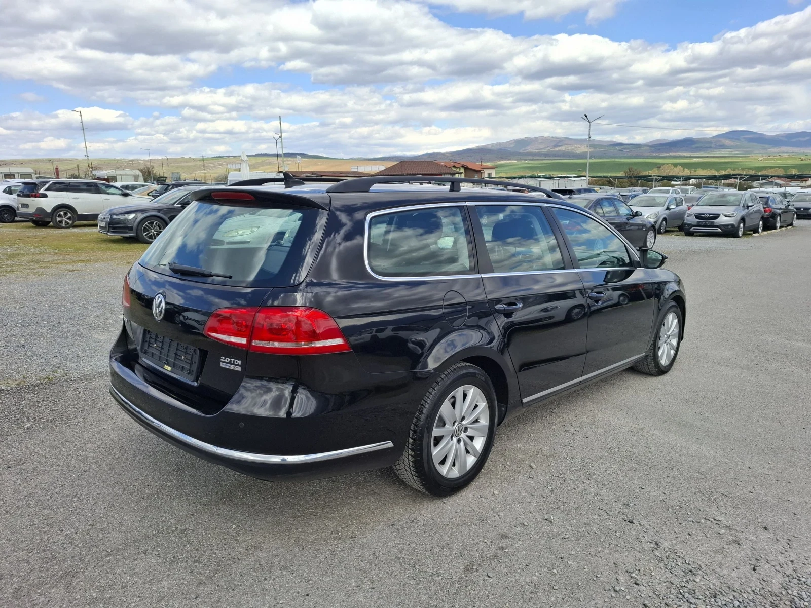VW Passat 2, 0 TDI-140 ps-Navi, снимка 6 - Автомобили и джипове - 54147411