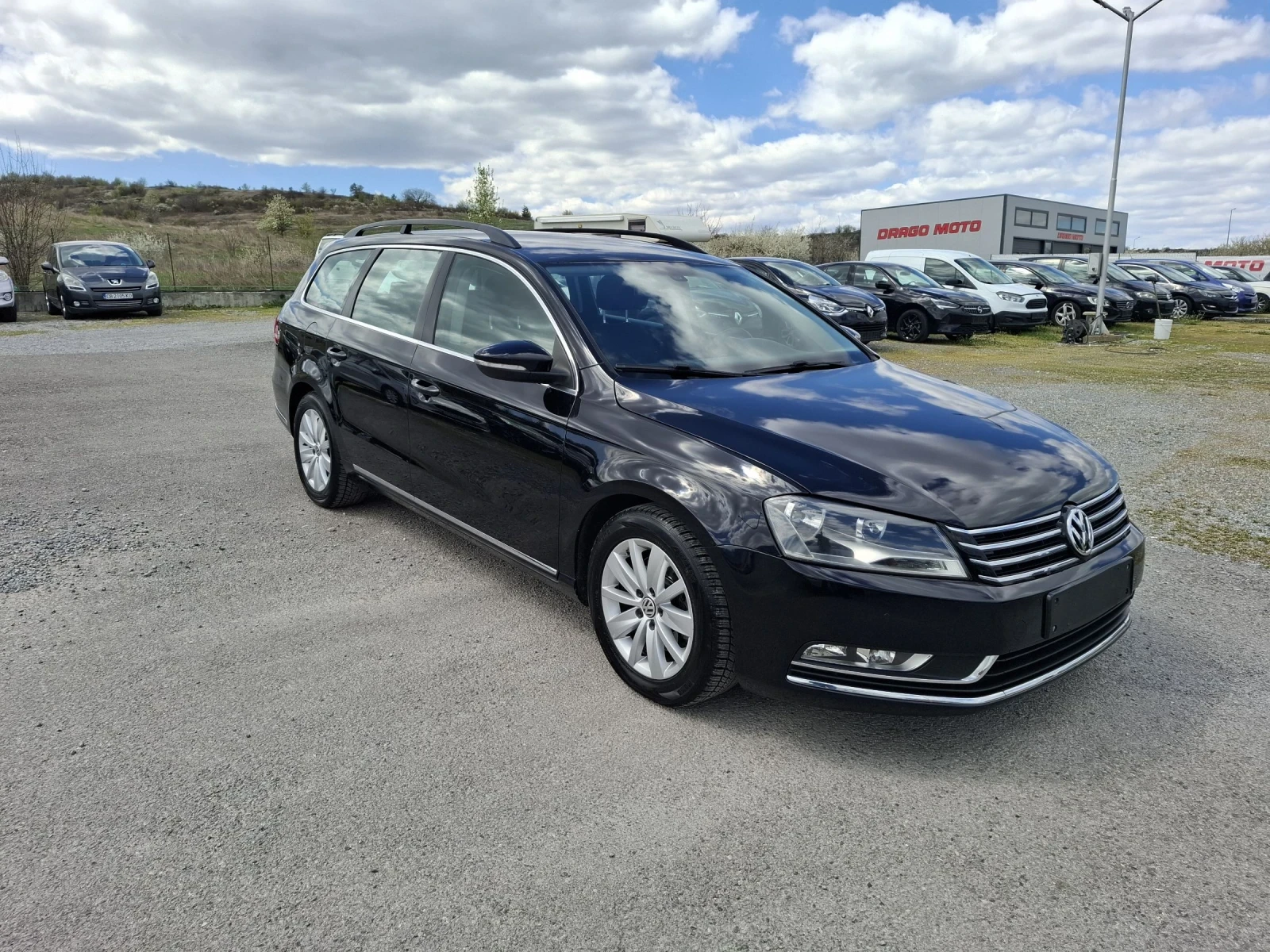 VW Passat 2, 0 TDI-140 ps-Navi, снимка 2 - Автомобили и джипове - 54147411