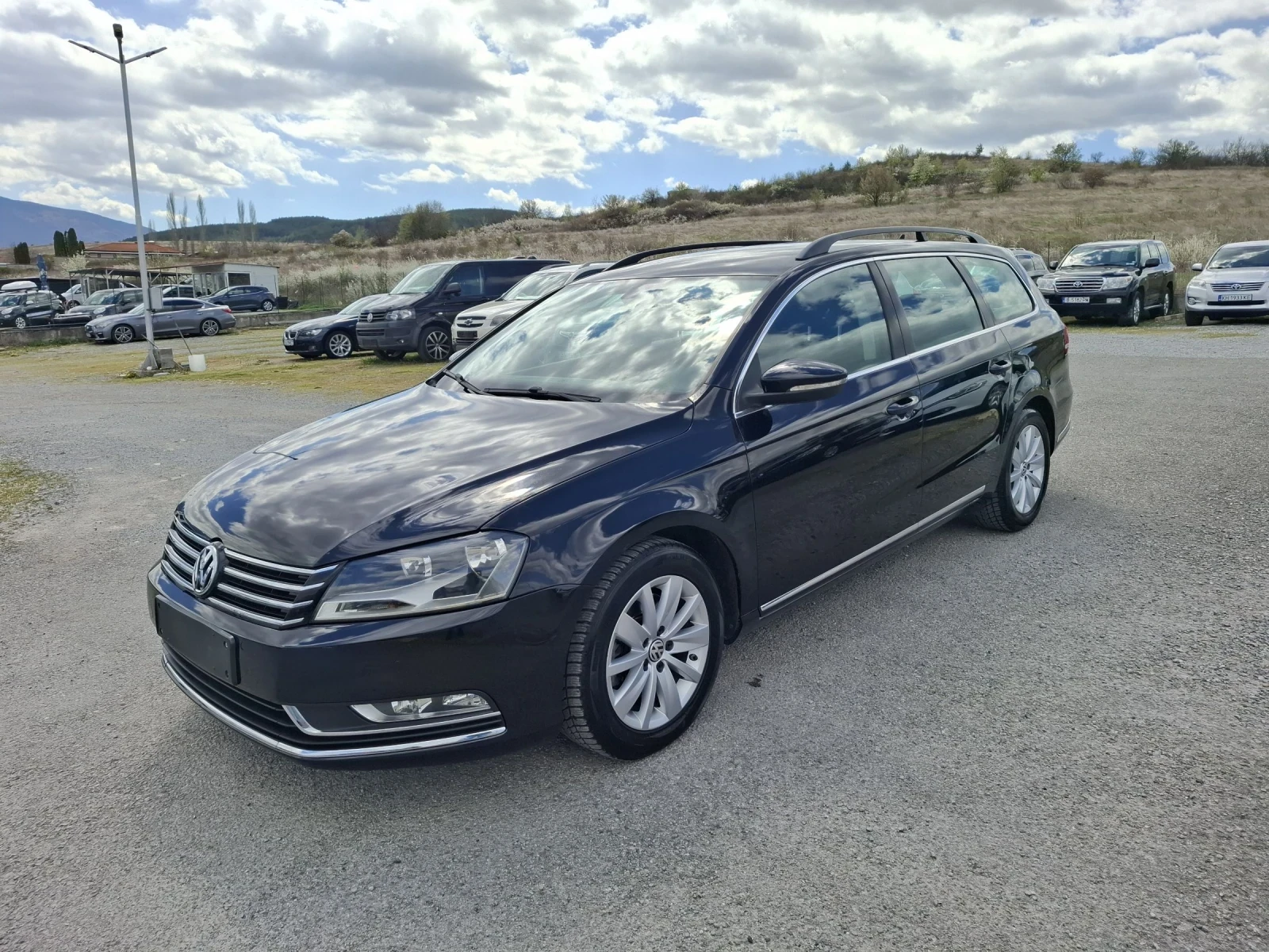 VW Passat 2, 0 TDI-140 ps-Navi, снимка 3 - Автомобили и джипове - 54147411