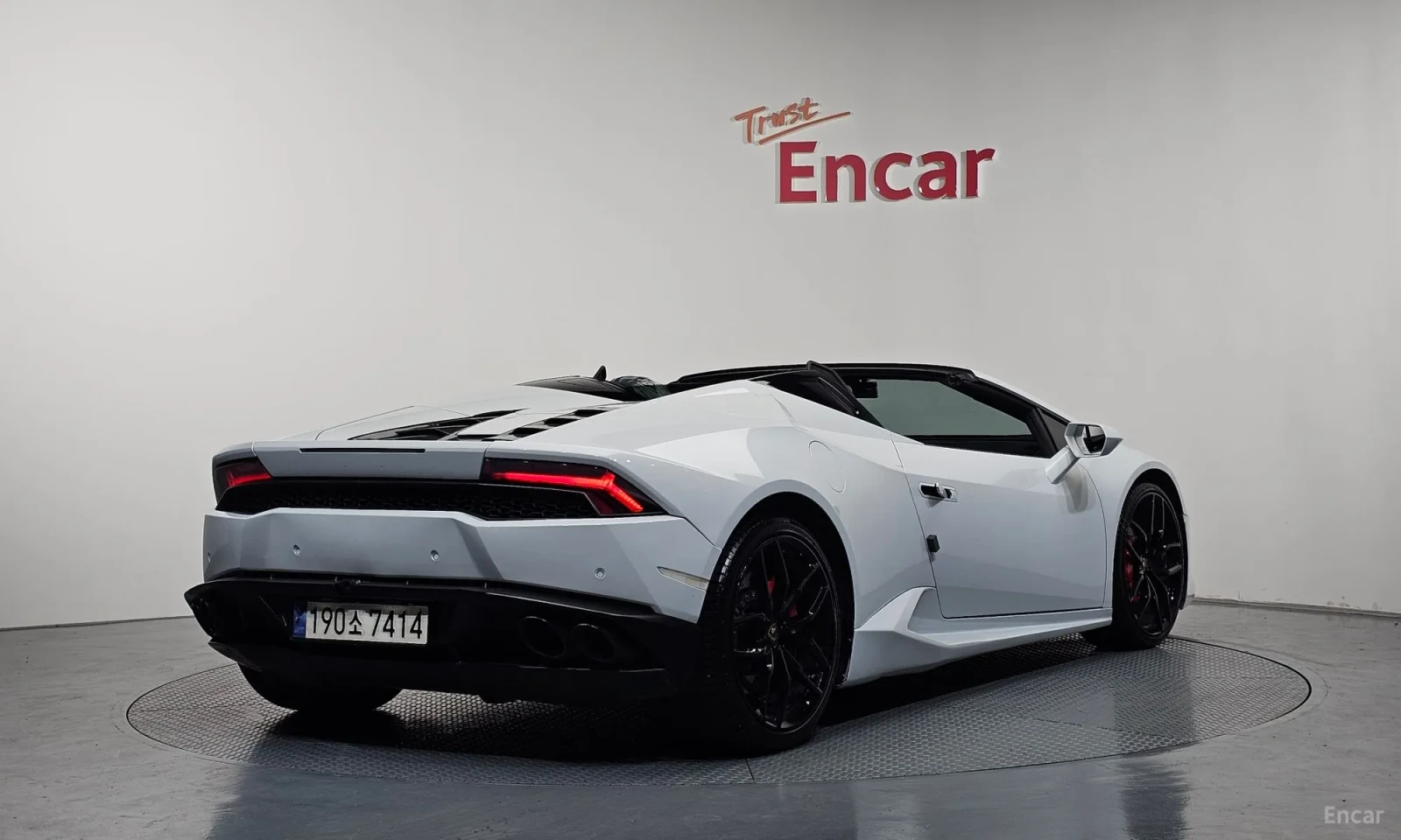 Lamborghini Huracan LP610-4 Spyder, снимка 2 - Автомобили и джипове - 54276140