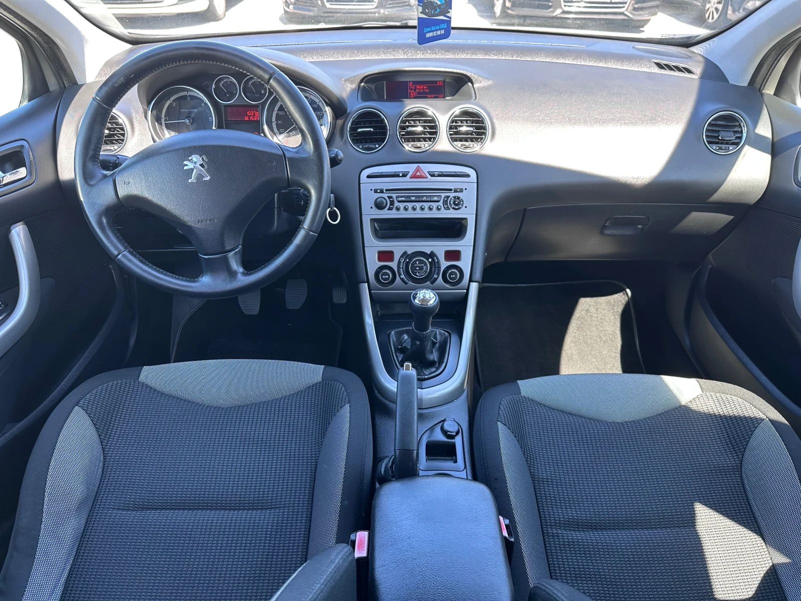 Peugeot 308 1.6 HDI 92 к.с. Фейслифт!, снимка 12 - Автомобили и джипове - 54319555
