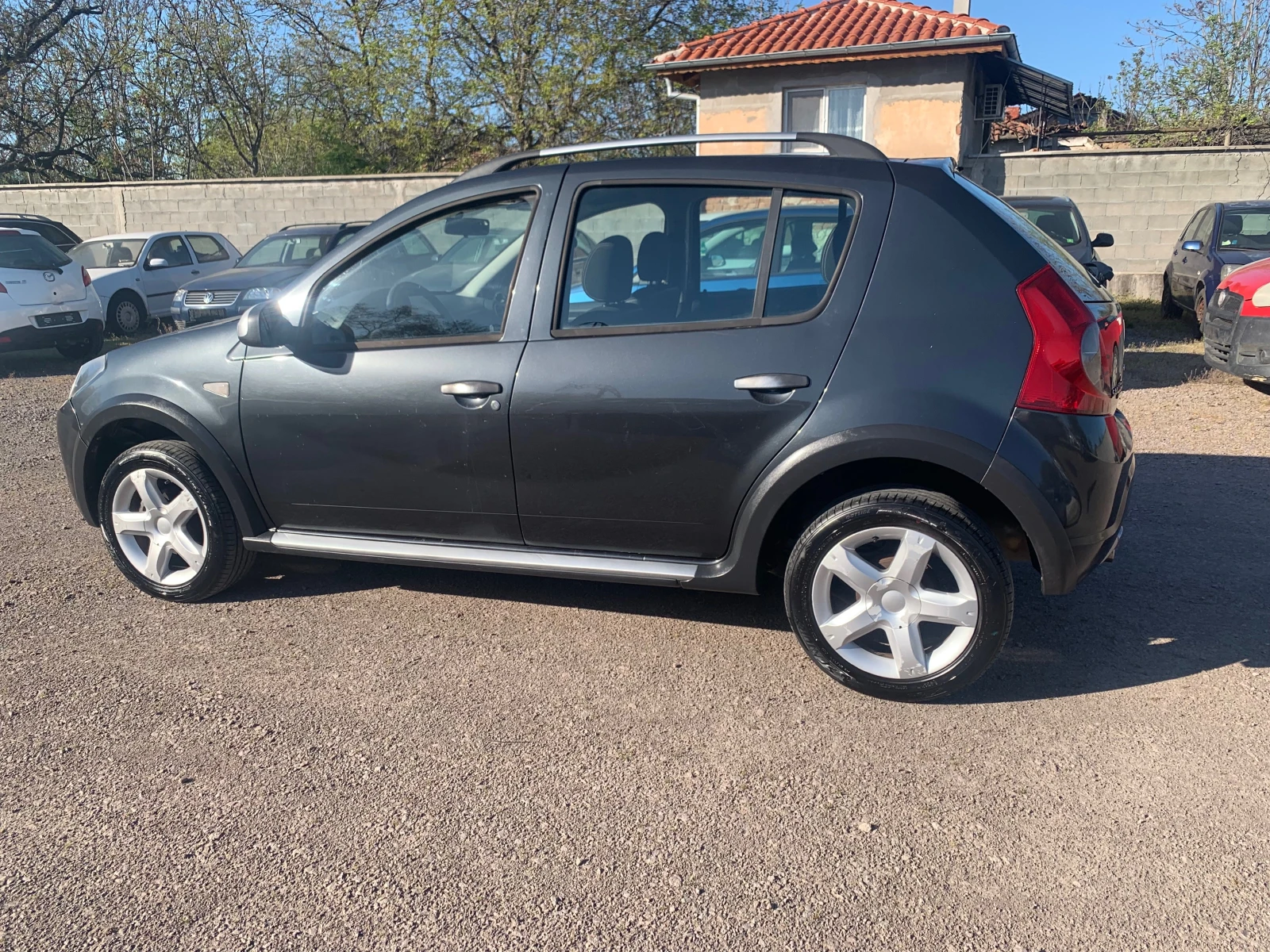 Dacia Sandero 1.5dci STEPWAY, снимка 4 - Автомобили и джипове - 54321206