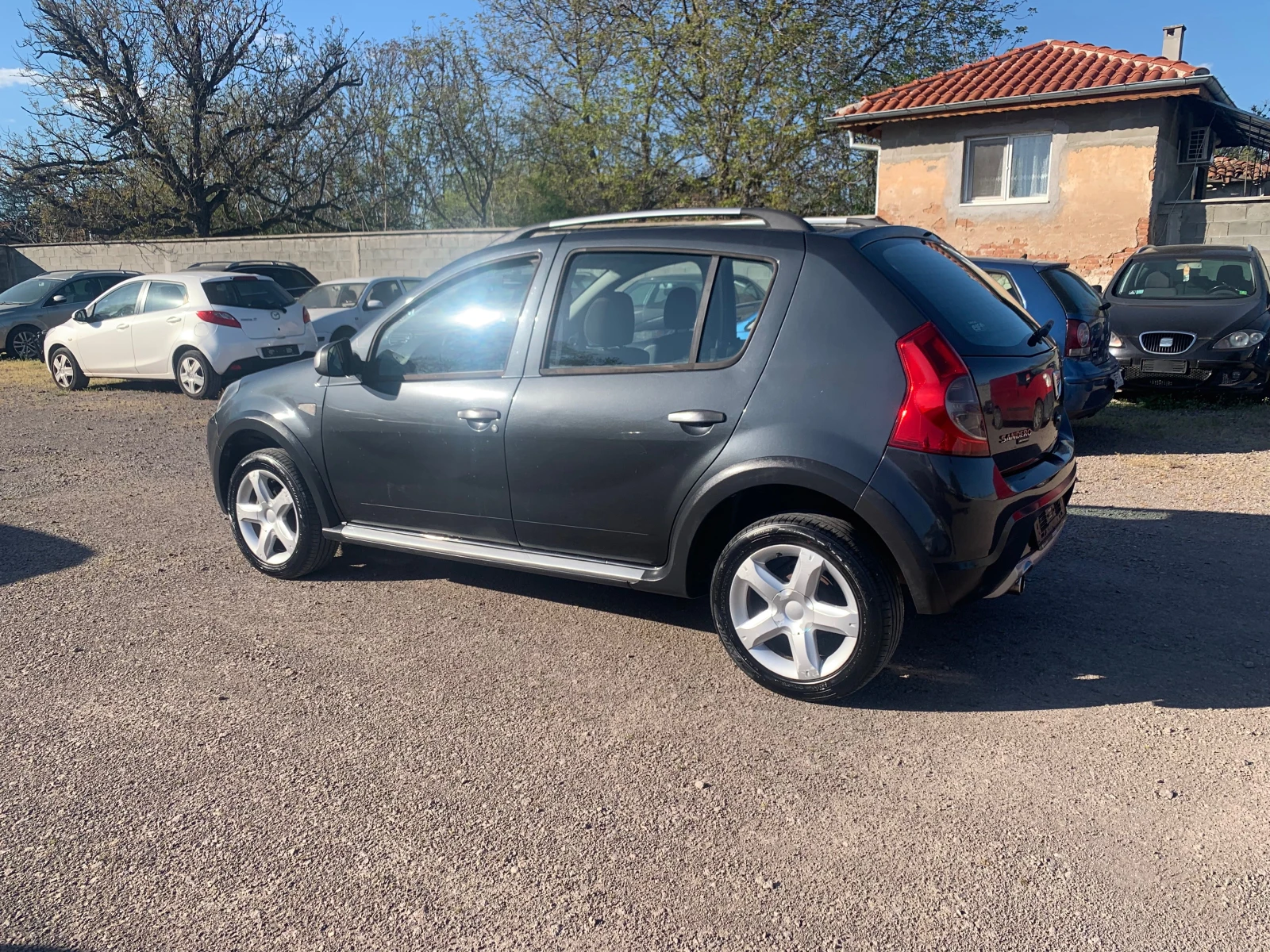 Dacia Sandero 1.5dci STEPWAY, снимка 5 - Автомобили и джипове - 54321206