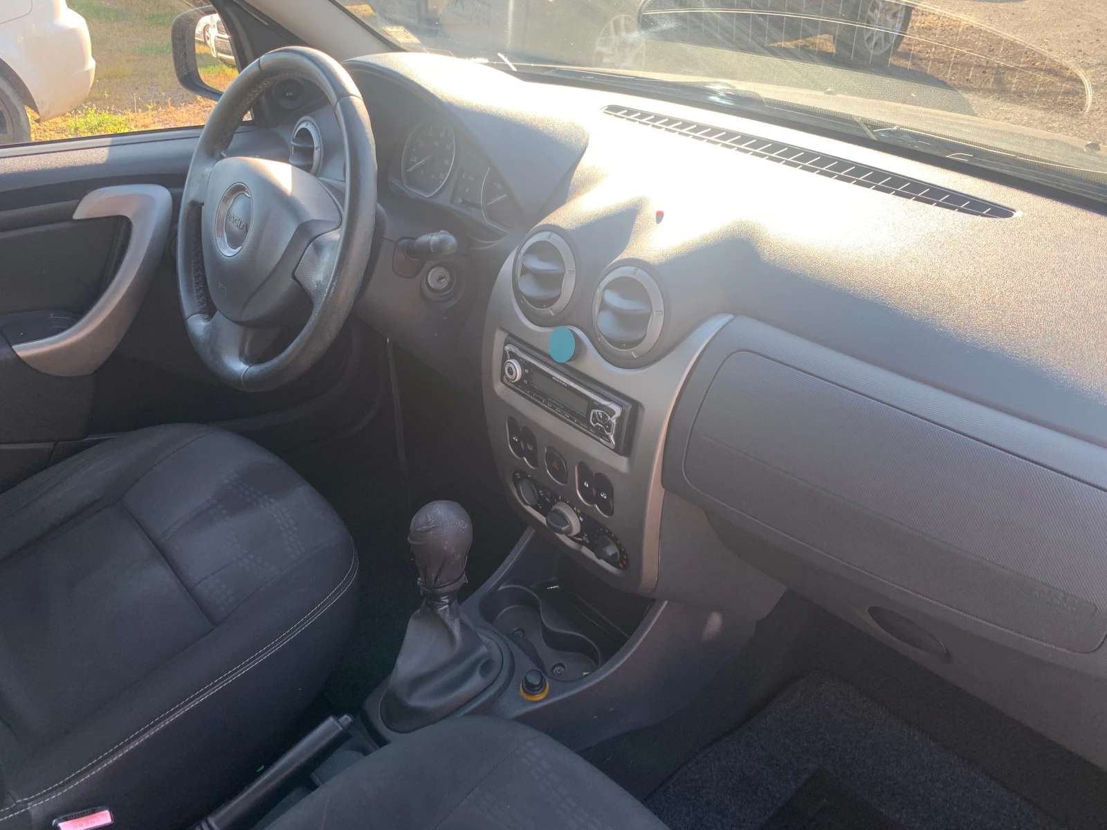 Dacia Sandero 1.5dci STEPWAY, снимка 13 - Автомобили и джипове - 54321206