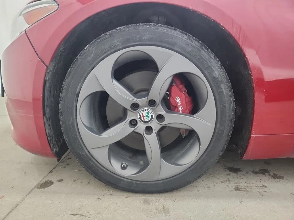 Alfa Romeo Giulia Q4* ПОДГРЕВ* KEYLESS* MEMORY* КАМЕРА* КРАЙНА ЦЕНА*, снимка 5 - Автомобили и джипове - 54379645