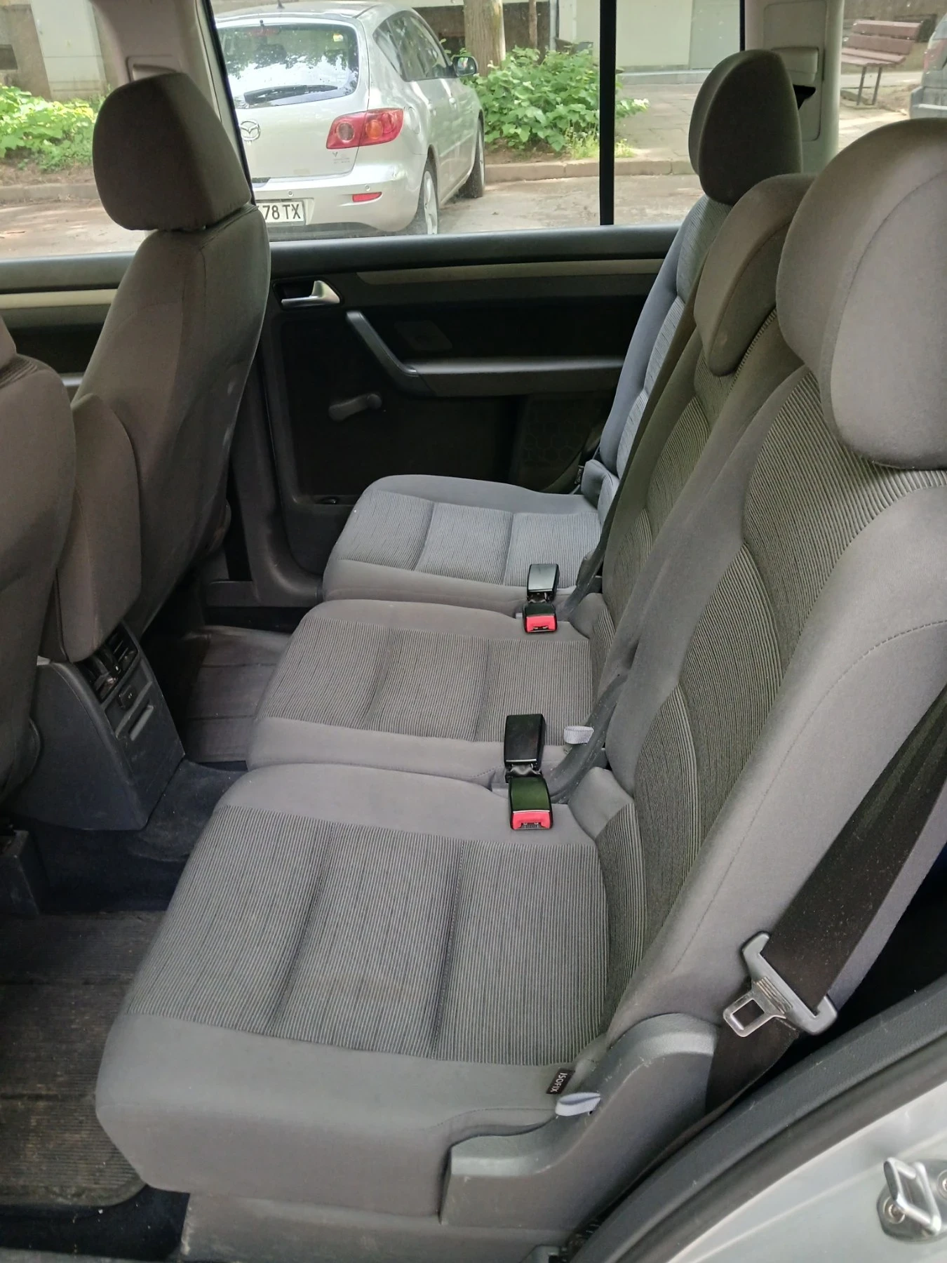 VW Touran, снимка 5 - Автомобили и джипове - 54574919