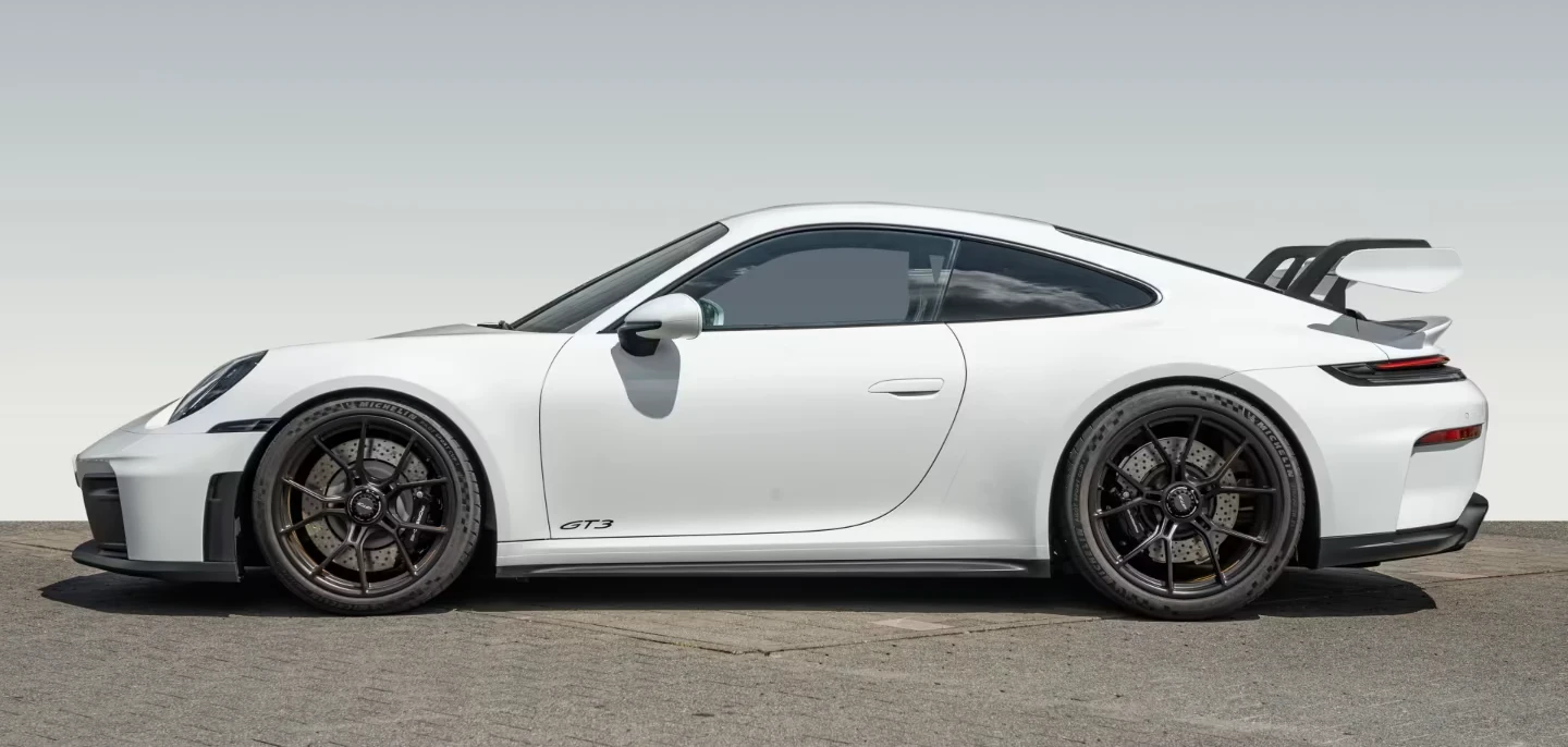 Porsche 911 992* GT3* CARBON SEATS* BOSE* CAM* APPROVED* , снимка 3 - Автомобили и джипове - 54676917