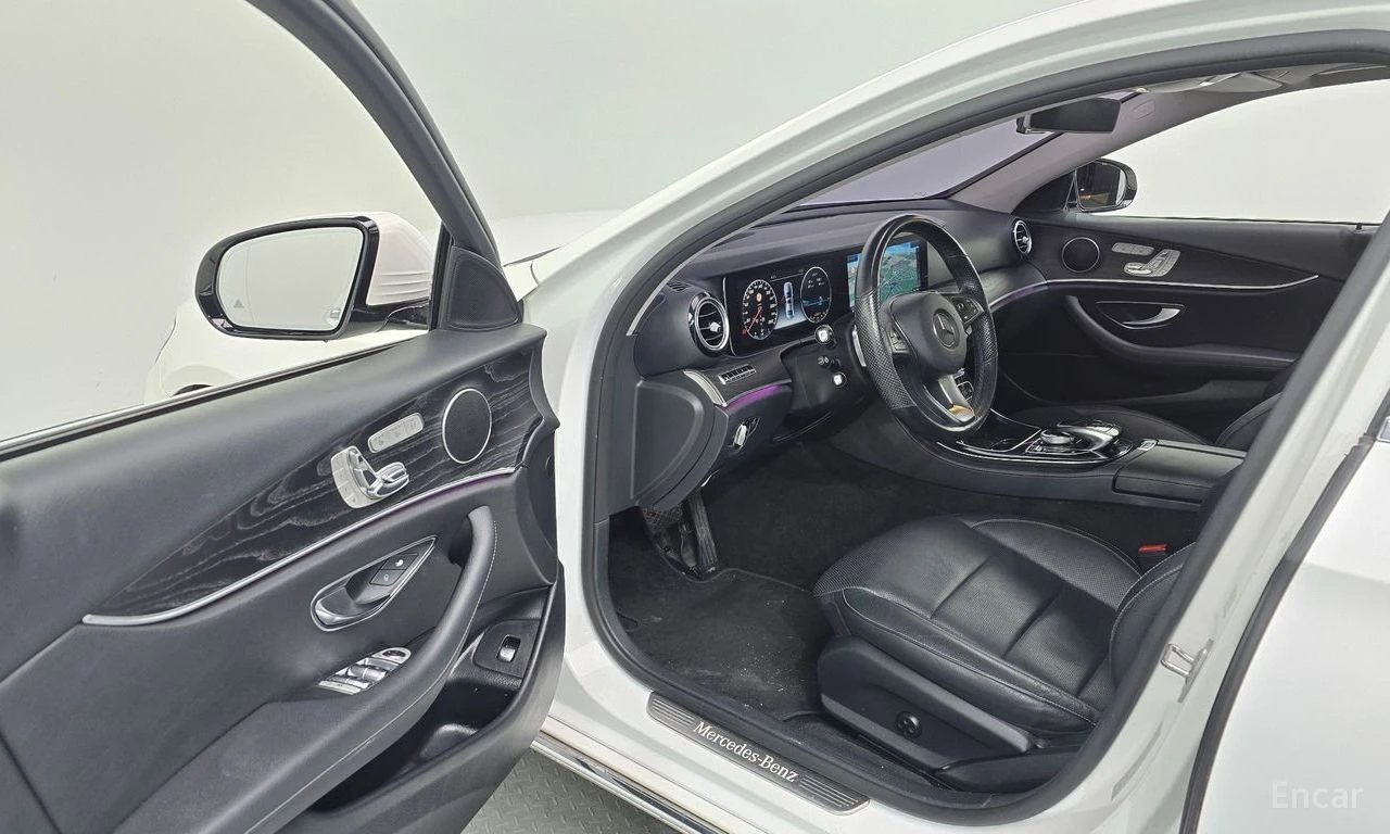 Mercedes-Benz E 300 ПОДГРЕВ* ОБДУХВАНЕ* ДИГИТАЛНО* ТАБЛО* LANE* ASSIST, снимка 6 - Автомобили и джипове - 54731680