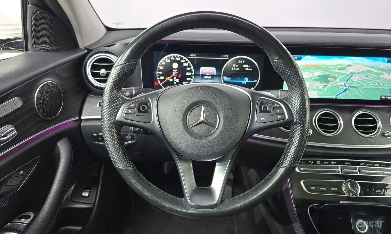 Mercedes-Benz E 300 ПОДГРЕВ* ОБДУХВАНЕ* ДИГИТАЛНО* ТАБЛО* LANE* ASSIST, снимка 8 - Автомобили и джипове - 54731680