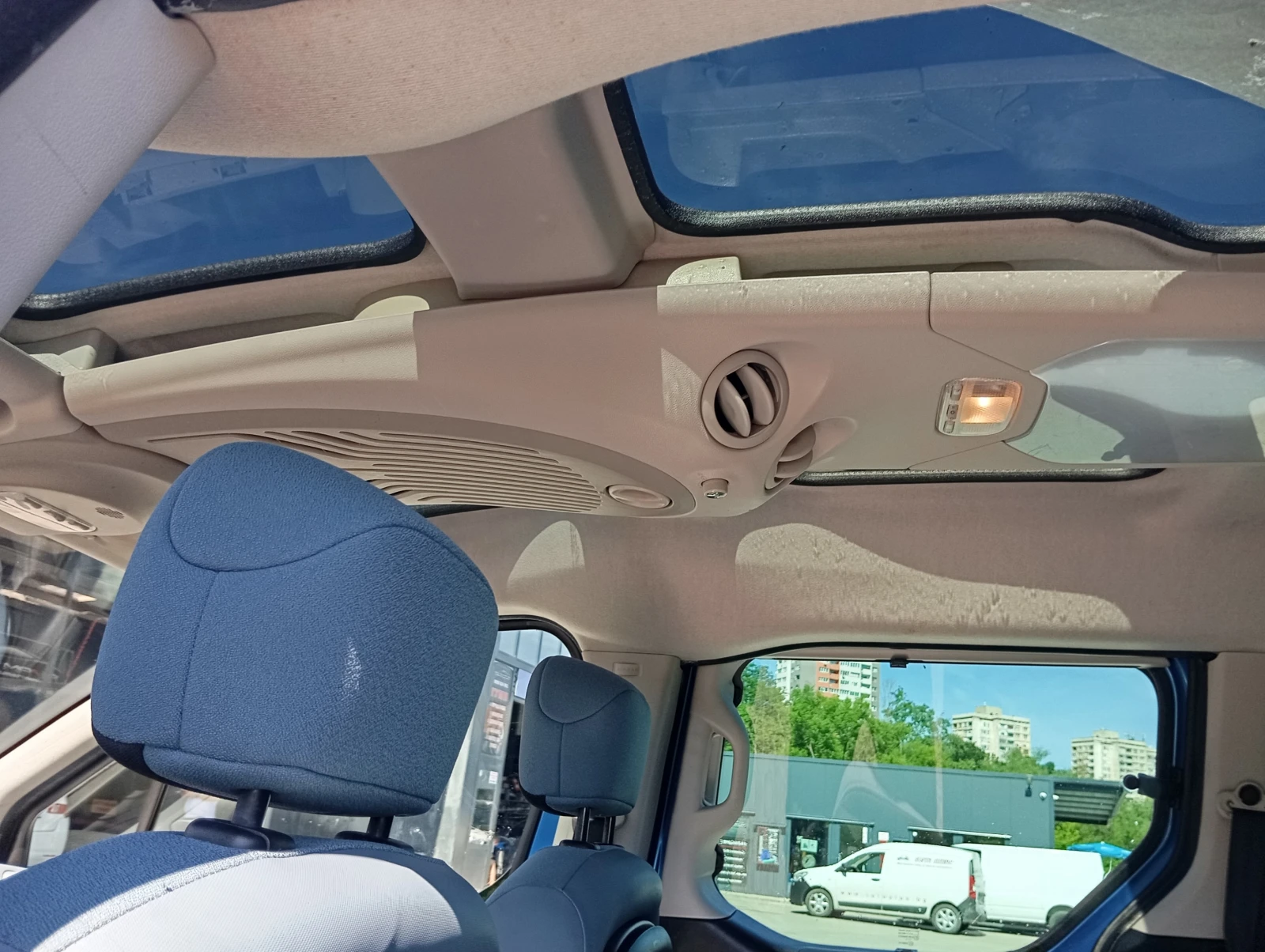 Citroen Berlingo 1.6I-MULTISPACE-КЛИМАТРОНИК, снимка 12 - Автомобили и джипове - 54761315