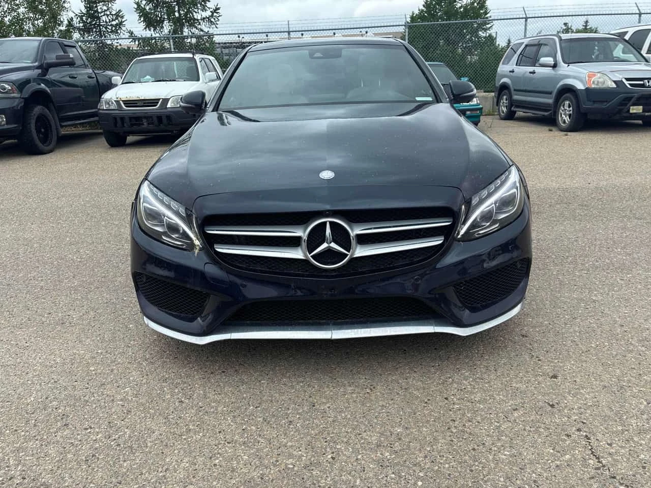 Mercedes-Benz C 300 * АВТОКРЕДИТ * ОТ ПРЕДСТАВИТЕЛСТВО, снимка 2 - Автомобили и джипове - 54784324