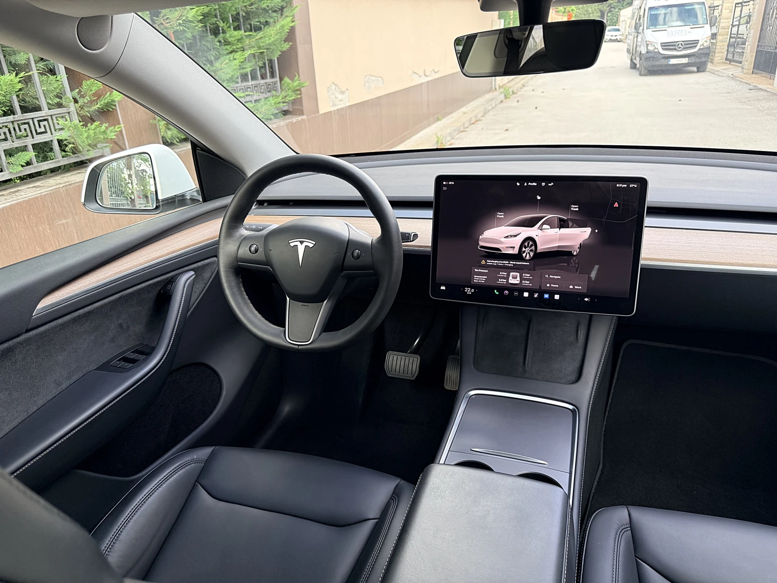 Tesla Model Y Long Range 4x4 Европейска Гаранция 2024г., снимка 14 - Автомобили и джипове - 54804691
