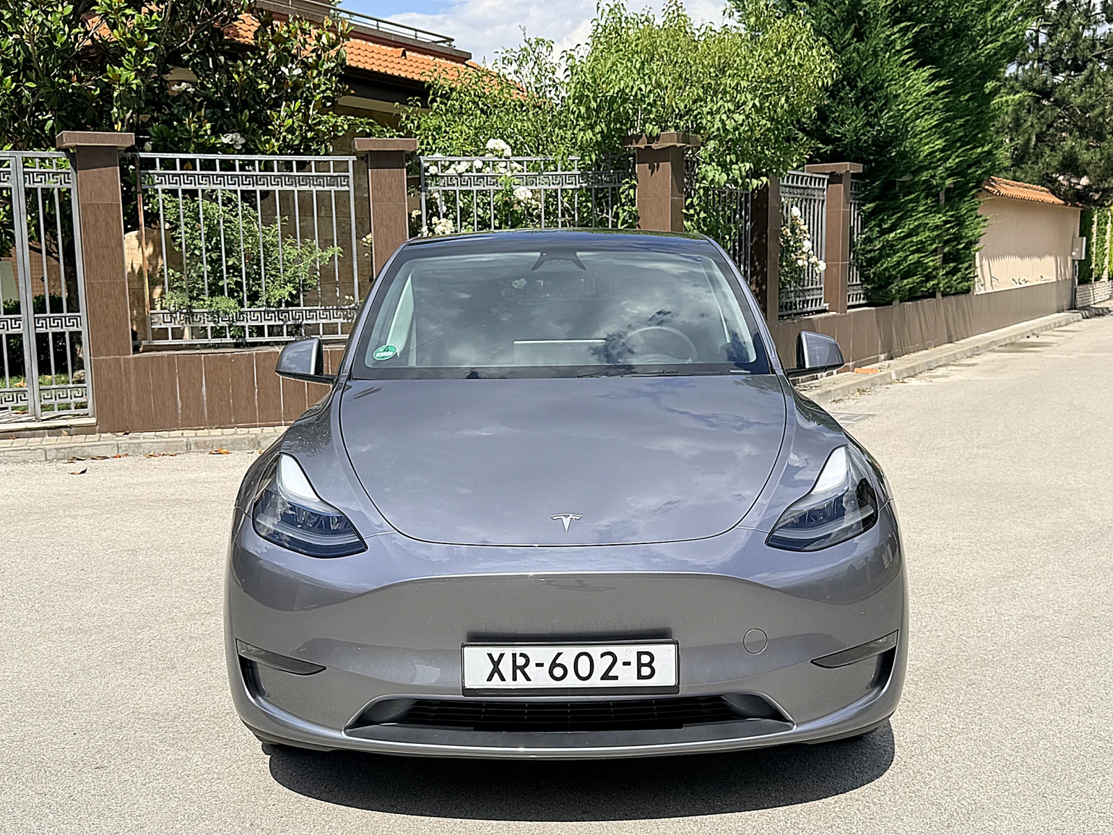 Tesla Model Y Long Range 4x4 Европейска Гаранция 2024г., снимка 2 - Автомобили и джипове - 54804691