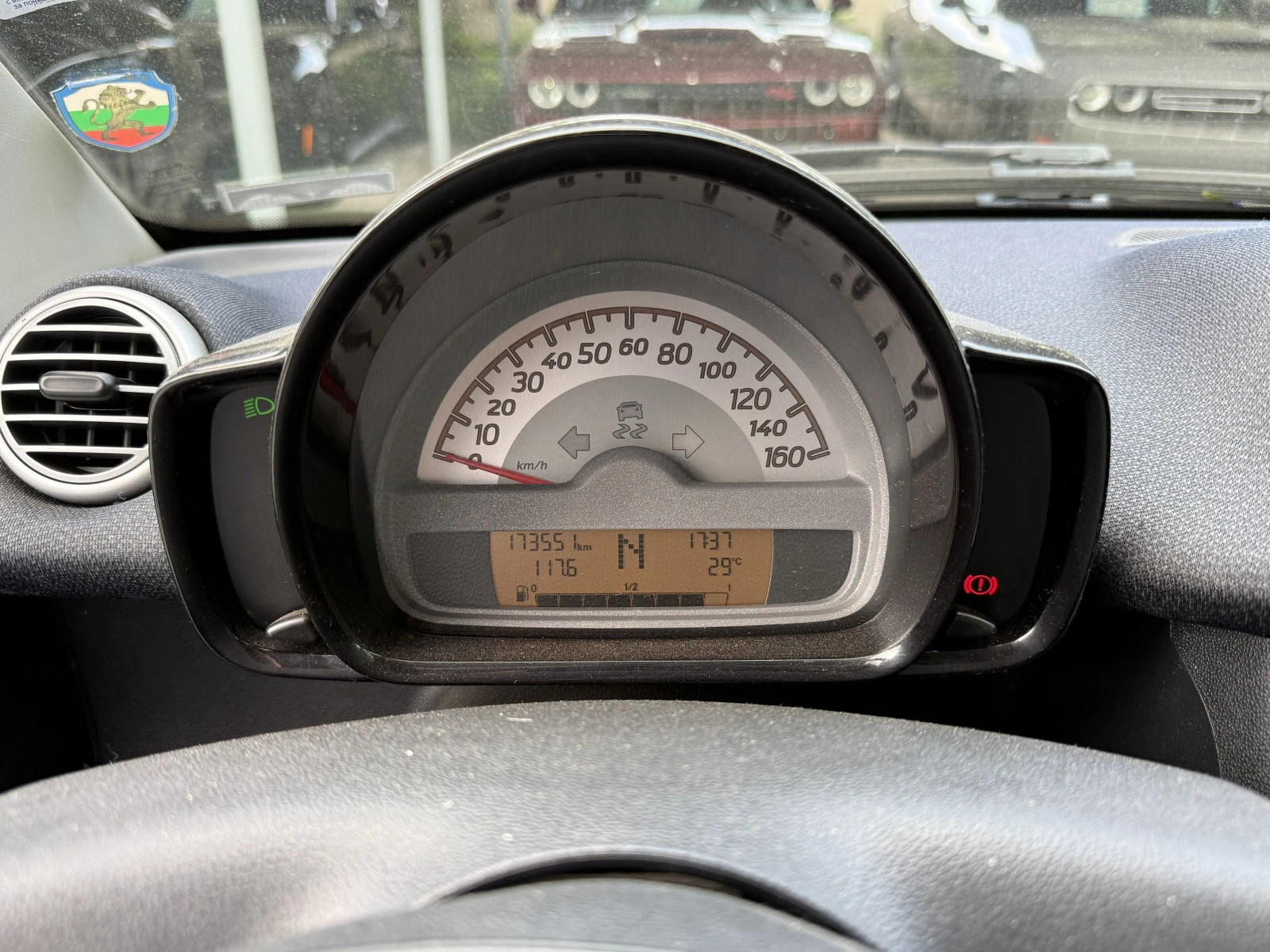 Smart Fortwo 1.0i, снимка 13 - Автомобили и джипове - 54833711